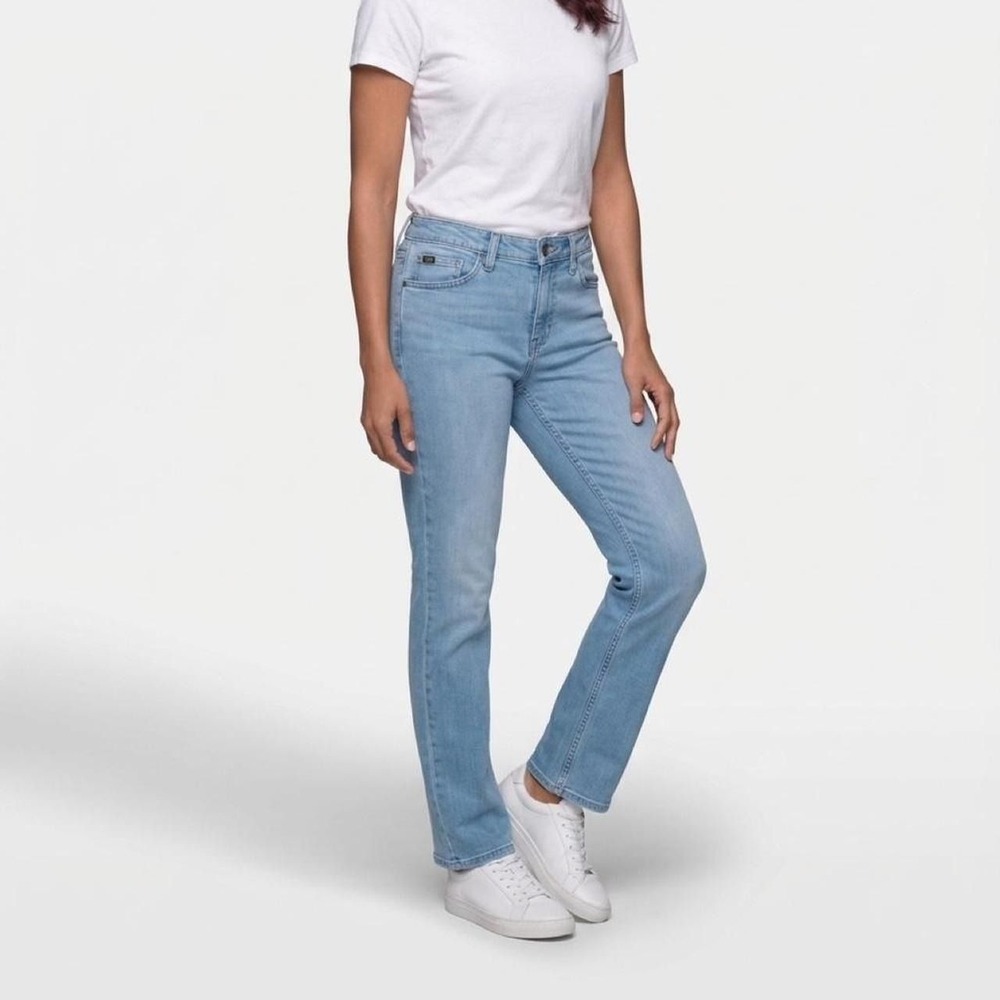 Lee blue straight leg jeans Size 26